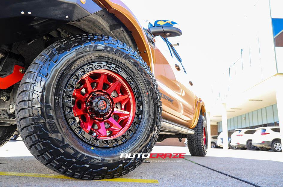 FORD RANGER COVERT CANDY RED BLACK LIP